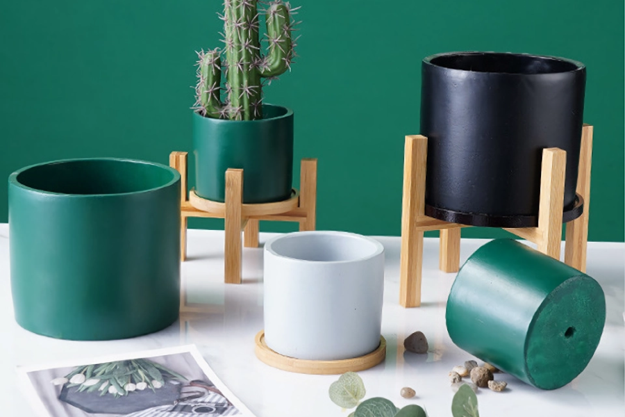 Adjustable Bamboo Plant Stand with Tray